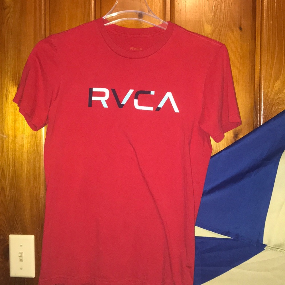 RVCA logo shirt